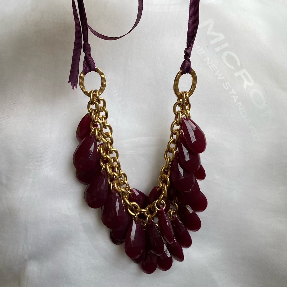 Banana Republic statement necklace